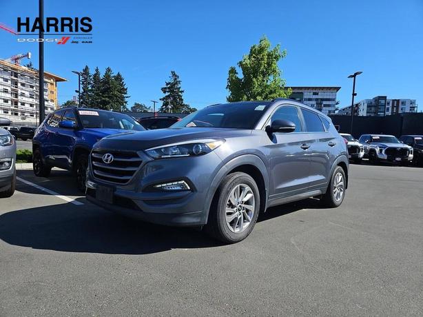 2016 Hyundai Tucson AWD 4dr 2.0L Luxury | Back Up Camera | No Reported Accidents image 1