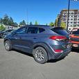 2016 Hyundai Tucson AWD 4dr 2.0L Luxury | Back Up Camera | No Reported Accidents thumbnail image 4