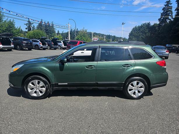 2011 Subaru  Outback 3.6R Prem Pwr Moon image 4