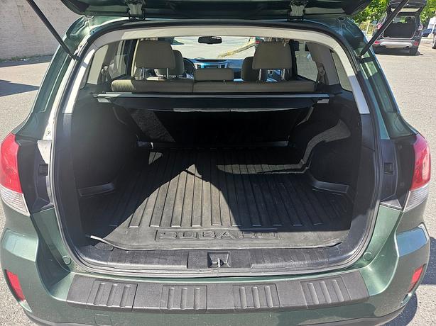 2011 Subaru  Outback 3.6R Prem Pwr Moon image 6