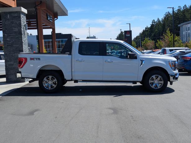 2022 Ford F-150 XLT - 3.5L V6, 4x4, SuperCrew Cab, Short Box image 5