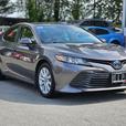 2019 Toyota Camry Hybrid LE Auto thumbnail image 3