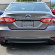2019 Toyota Camry Hybrid LE Auto thumbnail image 6