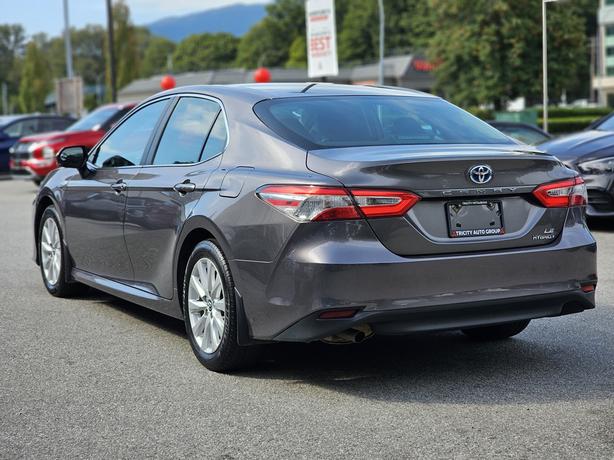 2019 Toyota Camry Hybrid LE Auto image 7