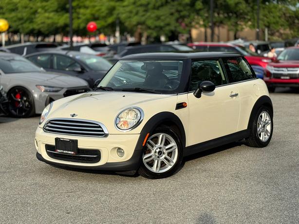 2011 MINI Cooper Hardtop 2dr Cpe image 2