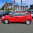 2014 Ford Fiesta SE | No Reported Accidents! thumbnail image 3
