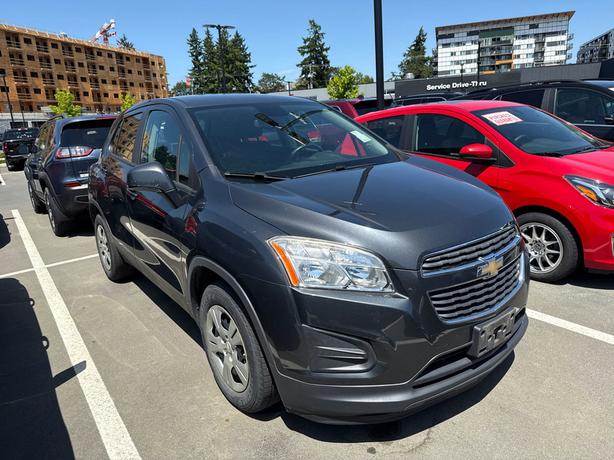 2015 Chevrolet Trax FWD 4dr LS Sport Utility | One Owner | No Reported Accidents image 3