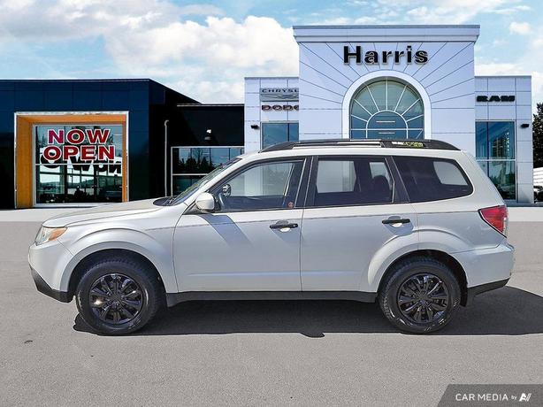 2011 Subaru Forester 5dr Wgn Auto 2.5X | Bluetooth Connection | Cruise Control! image 3