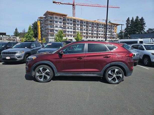 2016 Hyundai Tucson Limited | Power Liftgate | Heated Seats! image 3