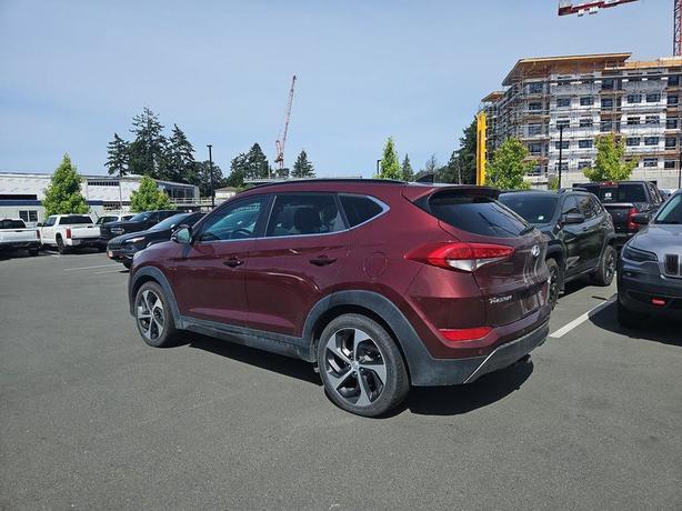 2016 Hyundai Tucson Limited | Power Liftgate | Heated Seats! image 4