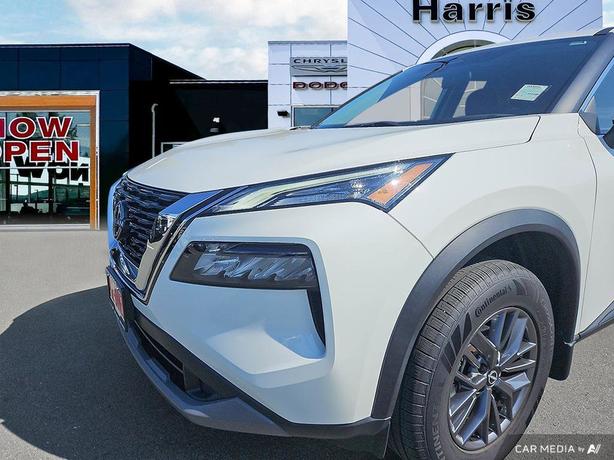 2022 Nissan Rogue AWD S Sport Utility | One Owner | No Reported Accidents! image 8