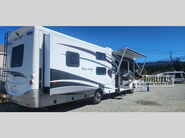 Used 2013 Newmar Bay Star Sport 3310 image 3