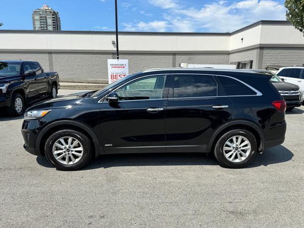 2019 Kia Sorento LX - No Accidents, Heated Steering Wheel image 3