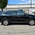 2019 Kia Sorento LX - No Accidents, Heated Steering Wheel thumbnail image 7