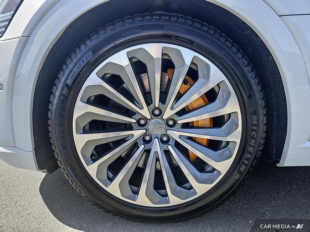 2019 Audi e-tron Technik | GPS Navigation | Power Sunroof image 6