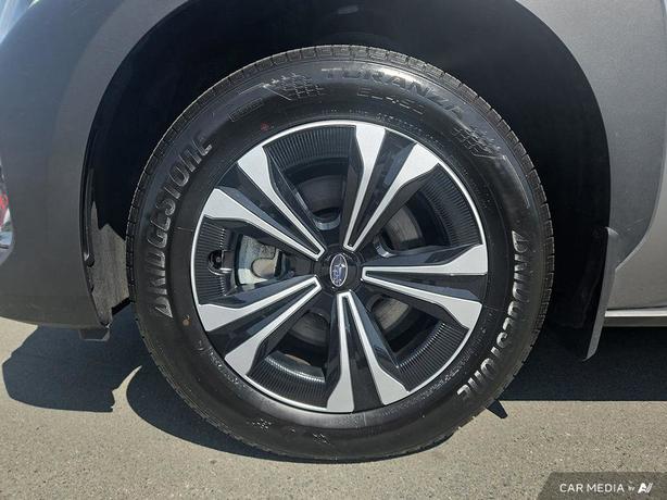 2023 Subaru Solterra AWD | No Reported Accidents! image 6