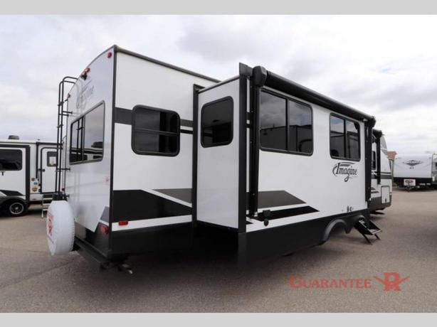 Used 2022 Grand Design Imagine 2970RL image 5