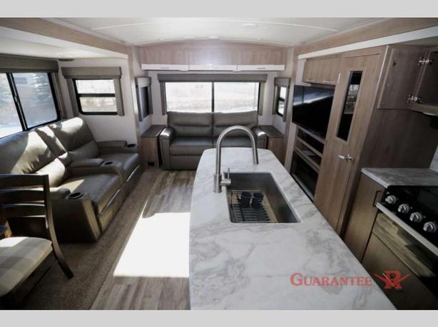 Used 2022 Grand Design Imagine 2970RL image 6