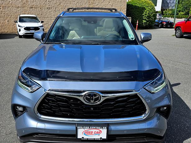 2020 Toyota  Highlander Platinum image 3