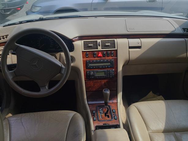 1999 Mercedes-Benz  E320 awd wagon AS TRADED image 5
