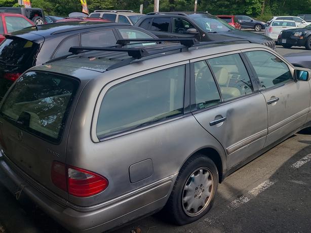 1999 Mercedes-Benz  E320 awd wagon AS TRADED image 7