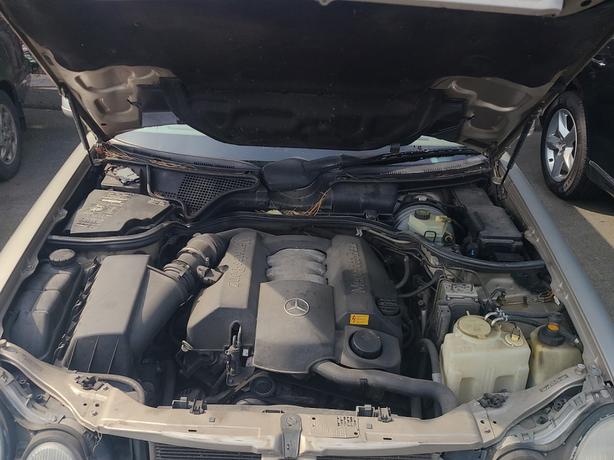 1999 Mercedes-Benz  E320 awd wagon AS TRADED image 8