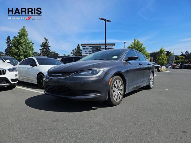 2016 Chrysler 200 LX image 1