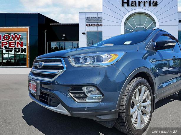 2019 Ford Escape Titanium 4WD | Heated Seats! image 8
