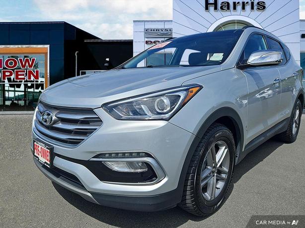 2018 Hyundai Santa Fe Sport Luxury AWD | Power Liftgate | Heated Seats! image 8