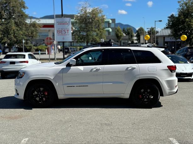 2017 Jeep Grand Cherokee 4WD 4dr SRT image 7