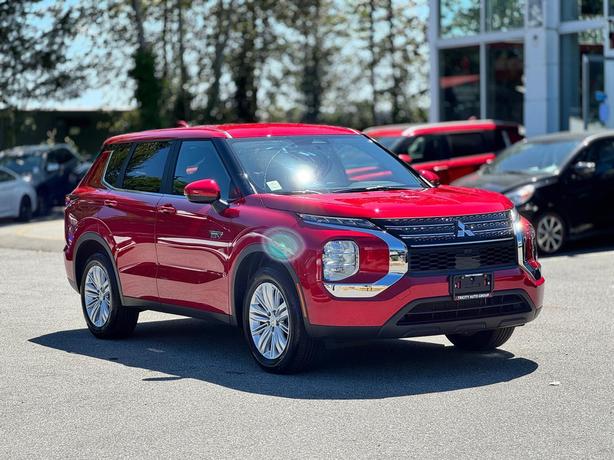 2025 Mitsubishi Outlander PHEV ES S-AWC image 4