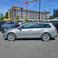 2019 Volkswagen Golf SportWagen Highline thumbnail image 3