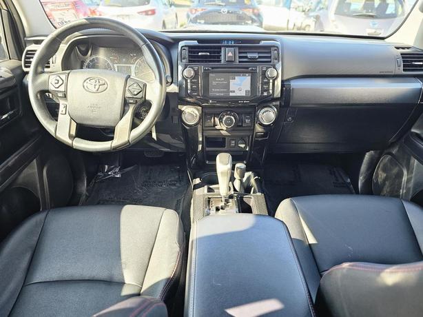 2018 Toyota 4Runner 4WD image 6