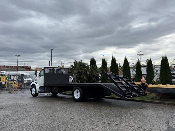 2008 Sterling Acterra 20 Foot Flatdeck with Ramp Hydraulic Brakes Diesel image 7