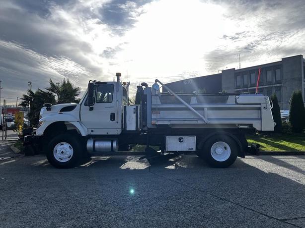 2011 International 7500 WorkStar Plow/Dump With Air Brakes Diesel image 7
