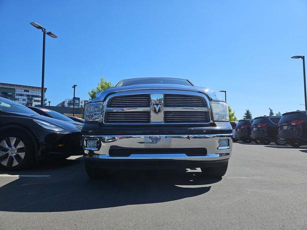 2010 Dodge RAM 1500 4WD Crew Cab 140.5 Laramie | Remote Start | One Owner! image 2