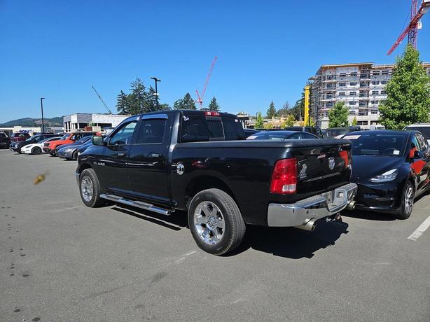 2010 Dodge RAM 1500 4WD Crew Cab 140.5 Laramie | Remote Start | One Owner! image 4