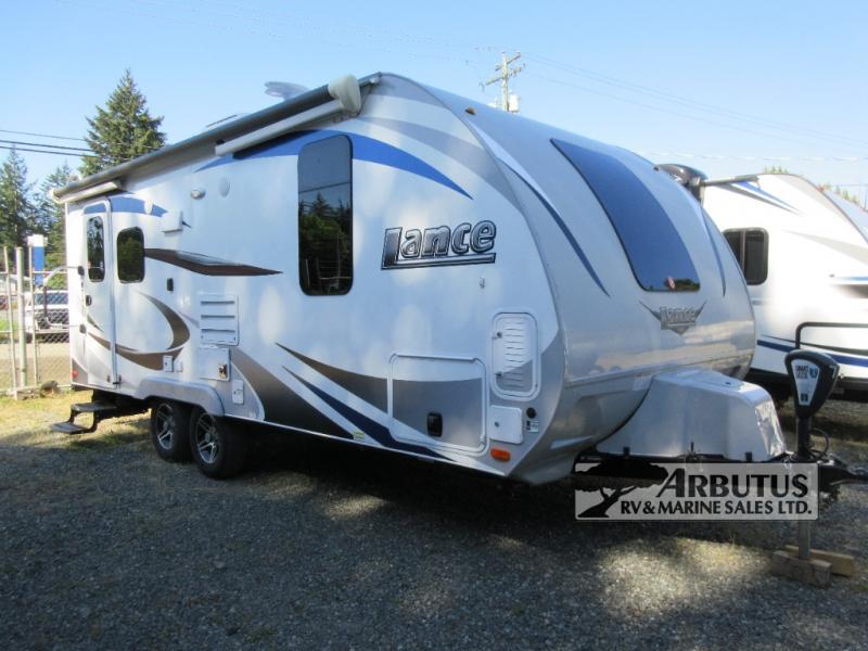 Used 2019 Lance Lance Travel Trailers 1995 display photo