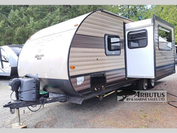 Used 2019 Forest River RV Wildwood X-Lite 233RBXL image 2