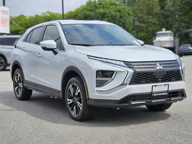 2024 Mitsubishi Eclipse Cross ES S-AWC image 3