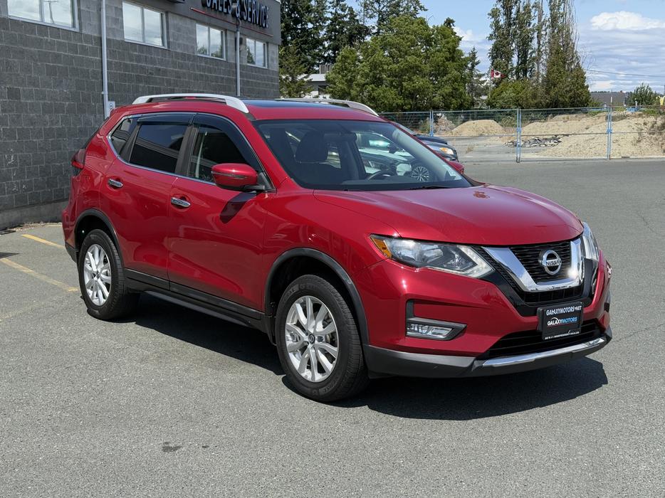 2017 Nissan Rogue S AWD - Remote keyless Entry & Heated Front Seats display photo