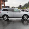 2017 Mitsubishi Outlander ES - 4x4, Heated Seats, Bluetooth thumbnail image 5