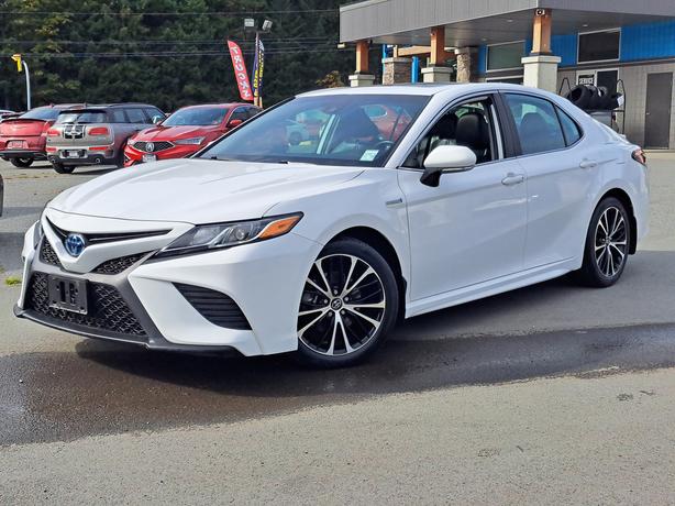 2019 Toyota Camry Hybrid - Heated Seats, Back-Up Camera, Moonroof image 2