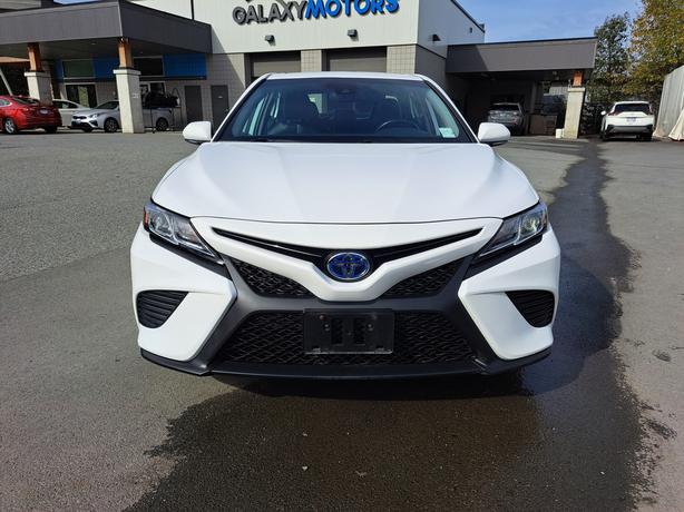 2019 Toyota Camry Hybrid - Heated Seats, Back-Up Camera, Moonroof image 4