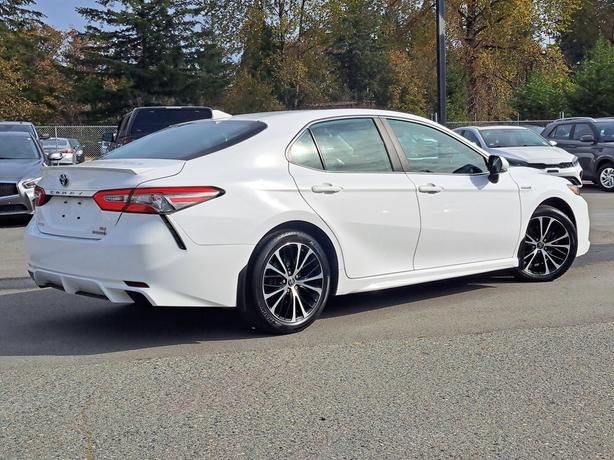 2019 Toyota Camry Hybrid - Heated Seats, Back-Up Camera, Moonroof image 7