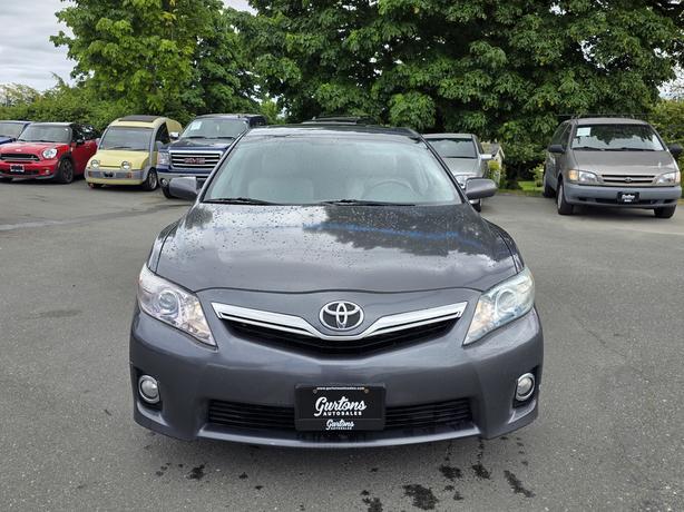 2011 Toyota Camry Hybrid image 2