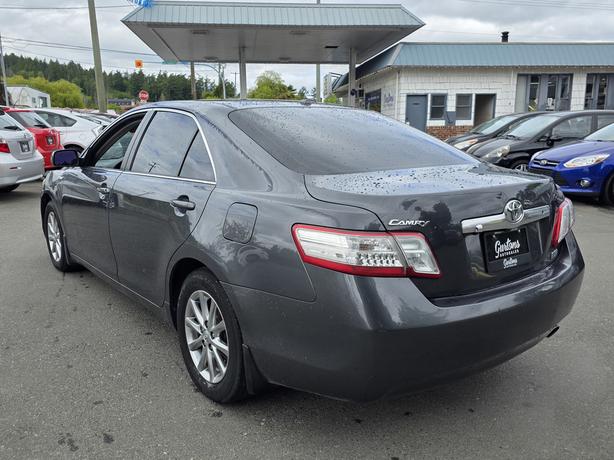 2011 Toyota Camry Hybrid image 5