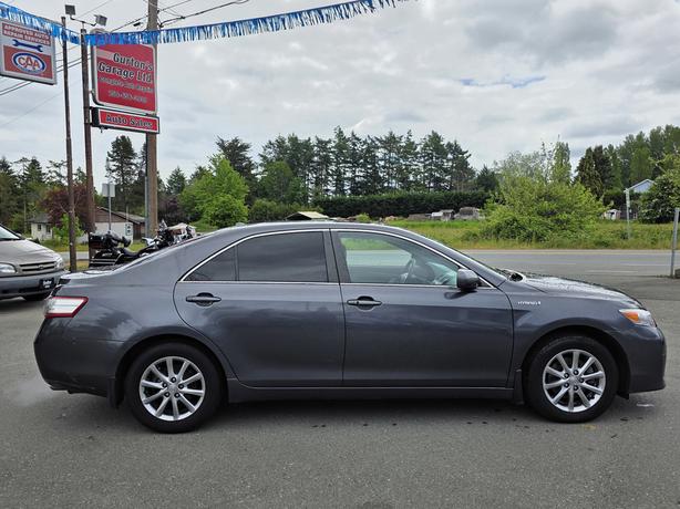 2011 Toyota Camry Hybrid image 8