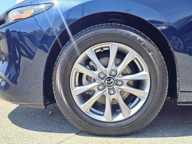 2021 Mazda3 Sport Manual FWD image 5