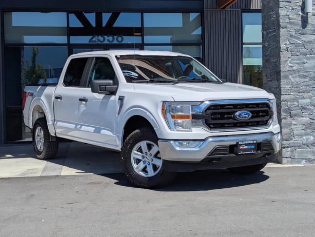 2021 Ford F-150 XLT -  5.0L V8, 4x4, Crew Cab, Short Box image 4